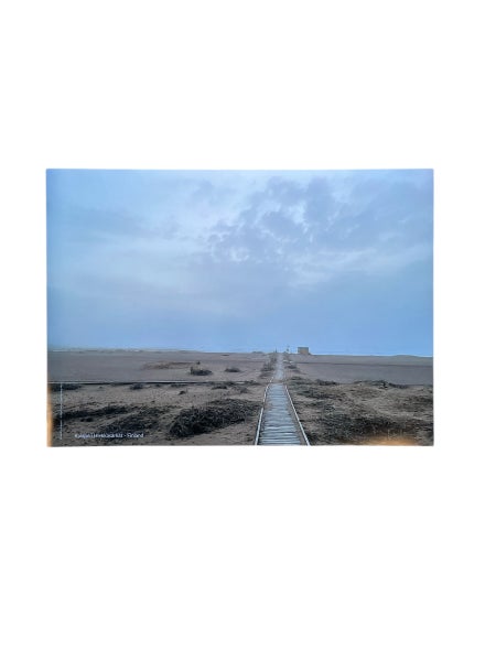 Kalajoki Hiekkas&auml;rk&auml;t juliste B2, Sininen meri ja taivas