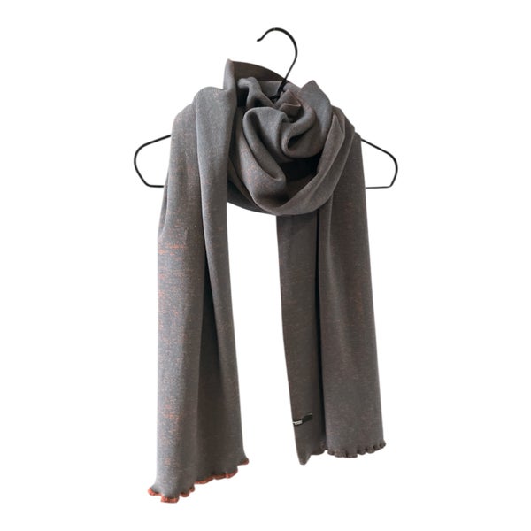 MAANANTAIKAPPALE Pitk&auml; merinovilla huivi,  tummanharmaa ruskea