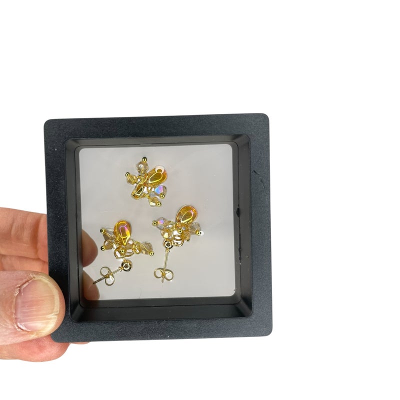 Lasihelmikorusetti, korvakorut ja riipus