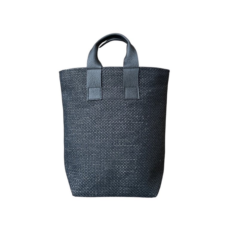 ACTOR pieni k&auml;silaukku musta mustilla kantohihnoilla