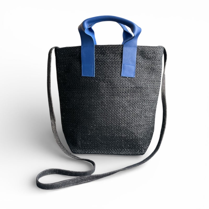 ACTOR k&auml;silaukku,  musta sinisill&auml; hihnoilla